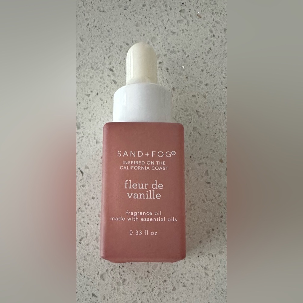 ✨New✨SAND + FOG: Diffuser Oil:fleur de vanille🪷Mix’N’Match:1 for $11or2 for $18🪷